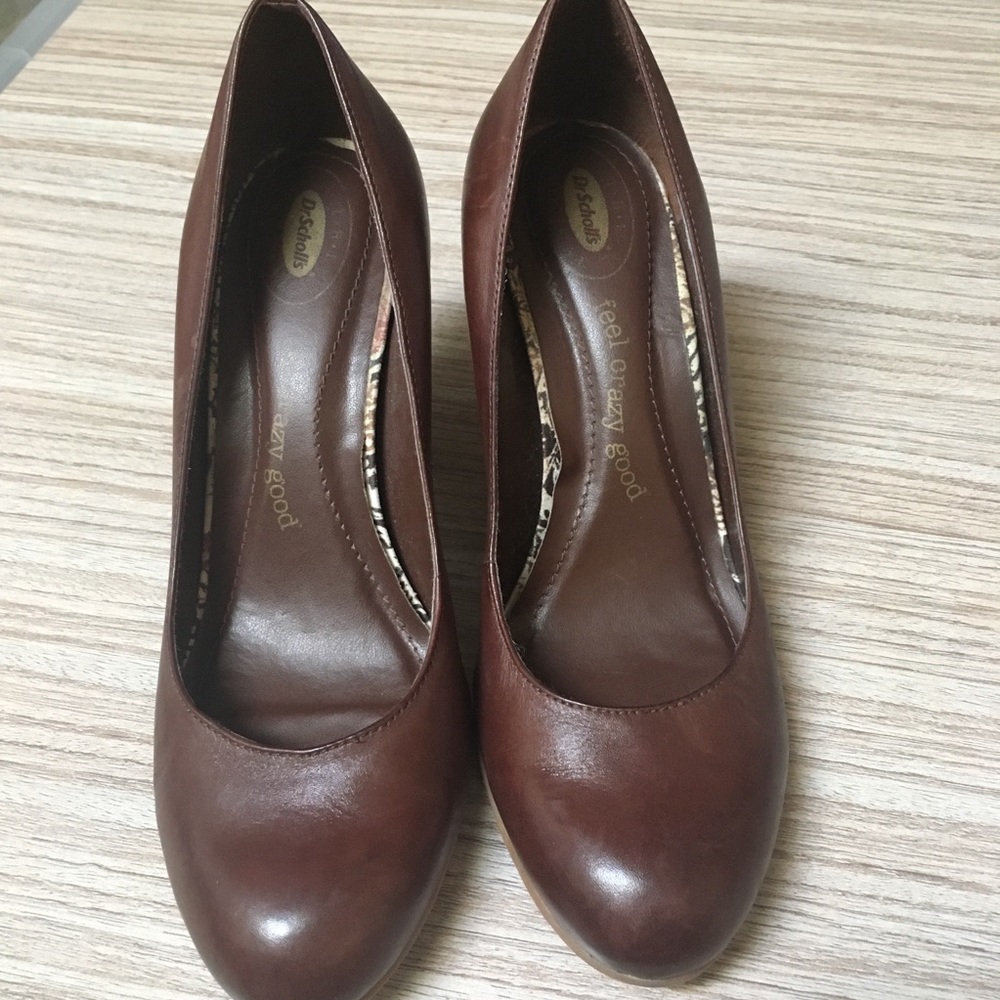 Dr. Scholl’s Mahogany Leather Block Heels Size 8